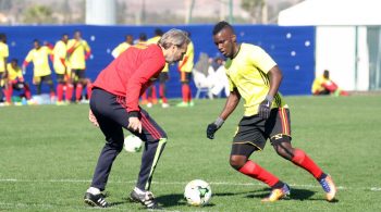 Desabre training with Senkatuka