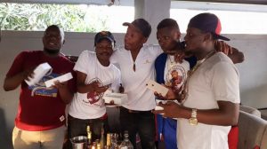 Omugagga Bryan White n'abakozi ba Podium
