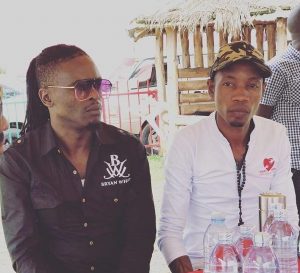 Weasel Manizo n'omugagga Bryan White