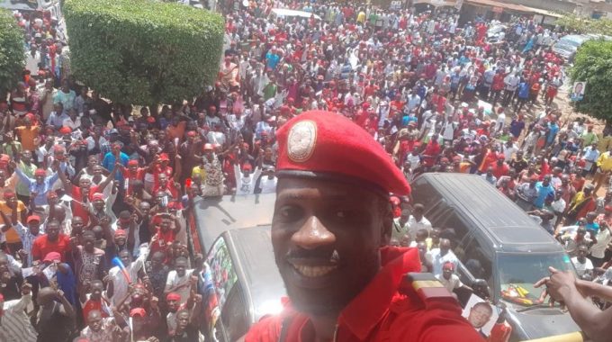 Police vow to crash people power supporters who plan to pour at Entebbe to  welcome Bobi Wine - Galaxy FM 100.2