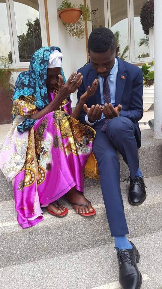Bobi Wine ne Jjajja we