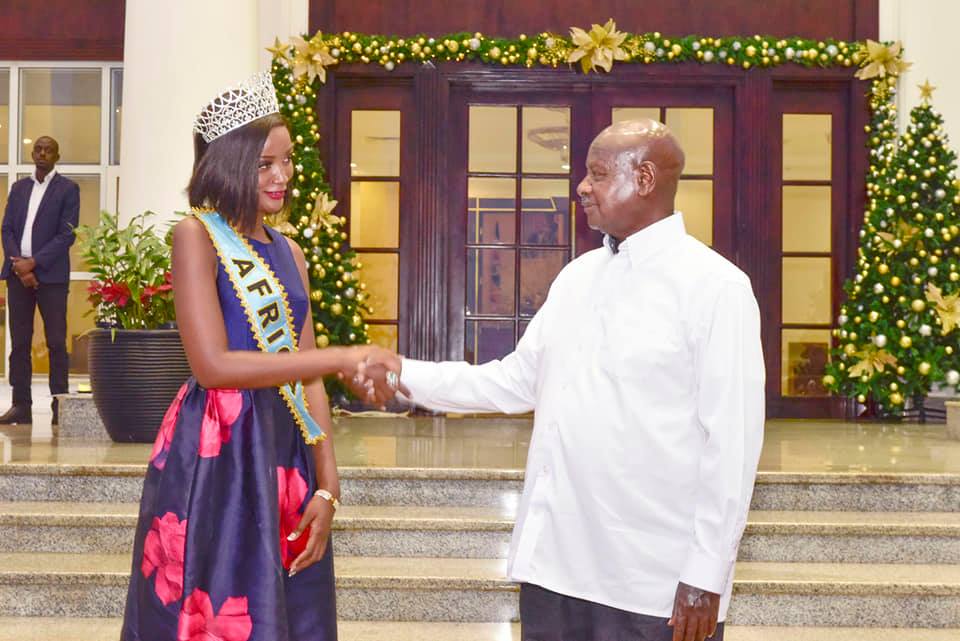 Quiin Abenakyo ne Museveni