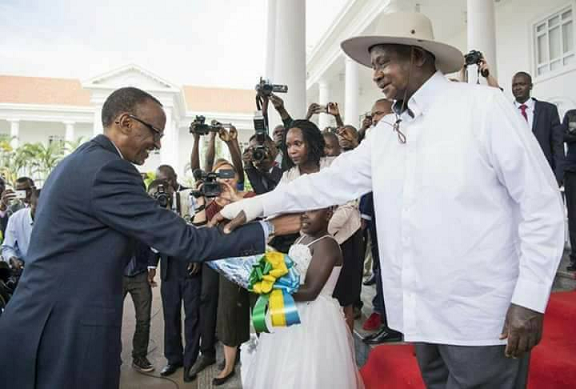 Paul Kagame ne Yoweri Museveni