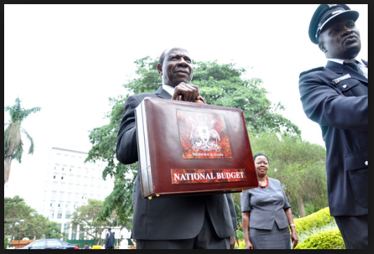 Minisita w'ebyensimbi Matia Kasaija