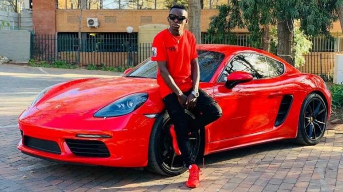 John Blaq afulumizza ekyasi kya vidiyo, alaze ebisoko by'omukwano ...