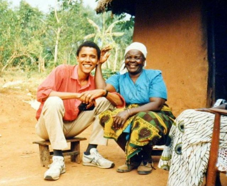 Obama mourns Grandma in emotional post on Facebook