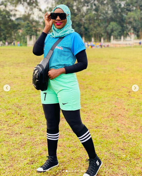 Remmie stepped out hot but remained decent in sports jersey